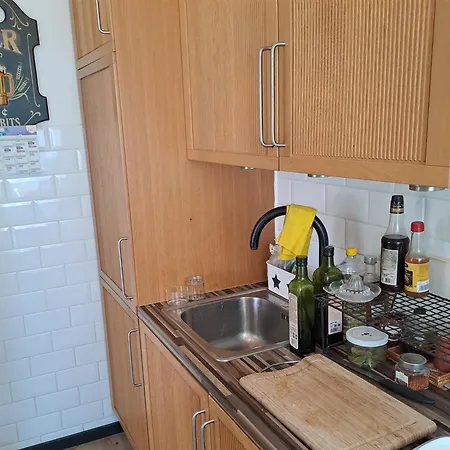 Cozy One-bedroom With Extra Sofa Bed In The Center Of T128 Ostend