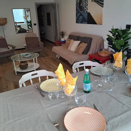 Apartment Cozy One-bedroom With Extra Sofa Bed In The Center Of T128 Ostend
