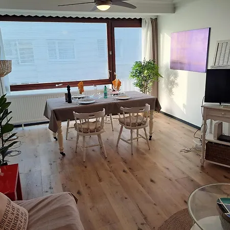 Apartment Cozy One-bedroom With Extra Sofa Bed In The Center Of T128